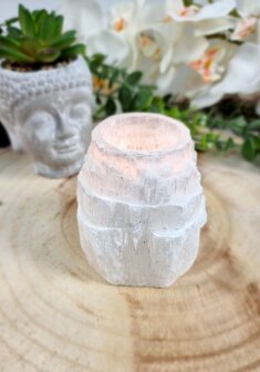 Tea light holder rock selenite