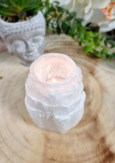 Tea light holder rock selenite