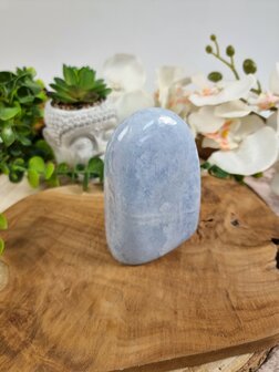 sculpture blue calcite