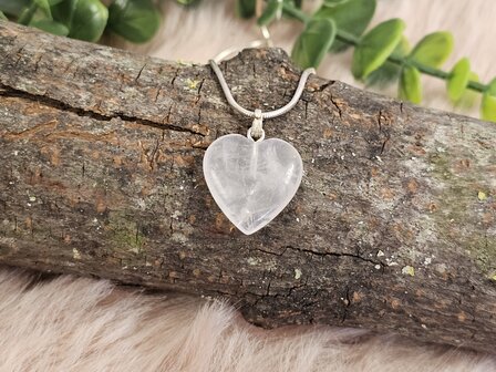 Rose quartz heart pendant