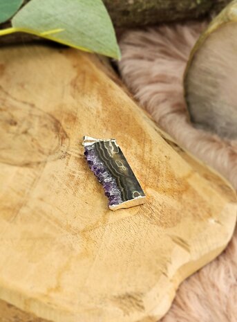 Amethyst disc pendant