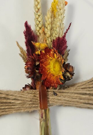 Black ring with carnelian and bouquet in autumn shades